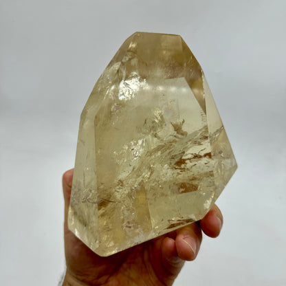 Citrino natural pulido 2,6 kg. Munay Minerales Mallorca