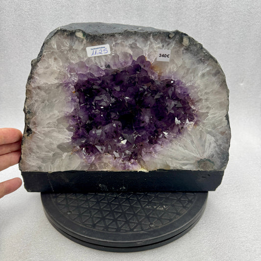 Geoda de amatista 11,2 kg. Munay Minerales Mallorca