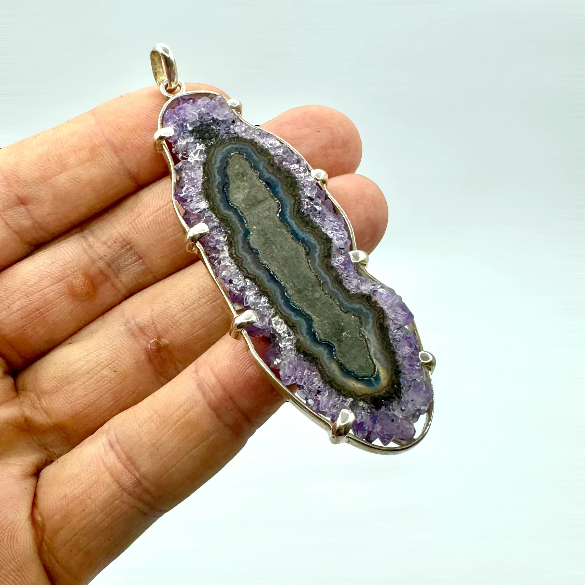 Amatista rodaja colgante en plata de ley - MUNAY MINERALES MALLORCA