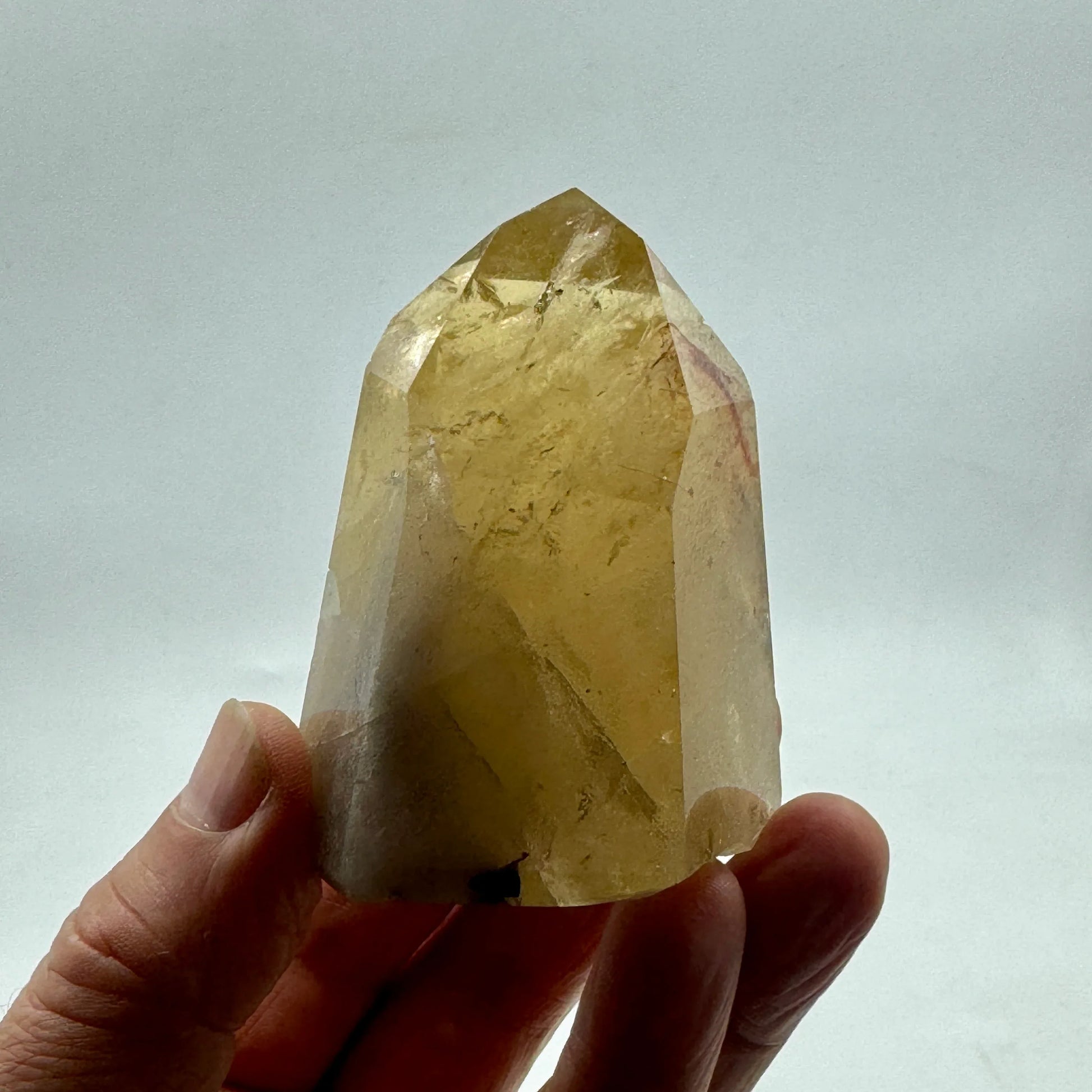 Citrino natural pulido 245 g. - MUNAY MINERALES MALLORCA