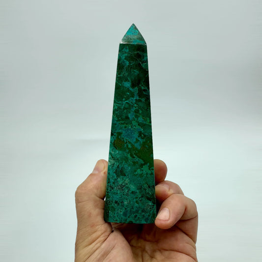 Crisocola obelisco Munay Minerales Mallorca - MUNAY MINERALES MALLORCA