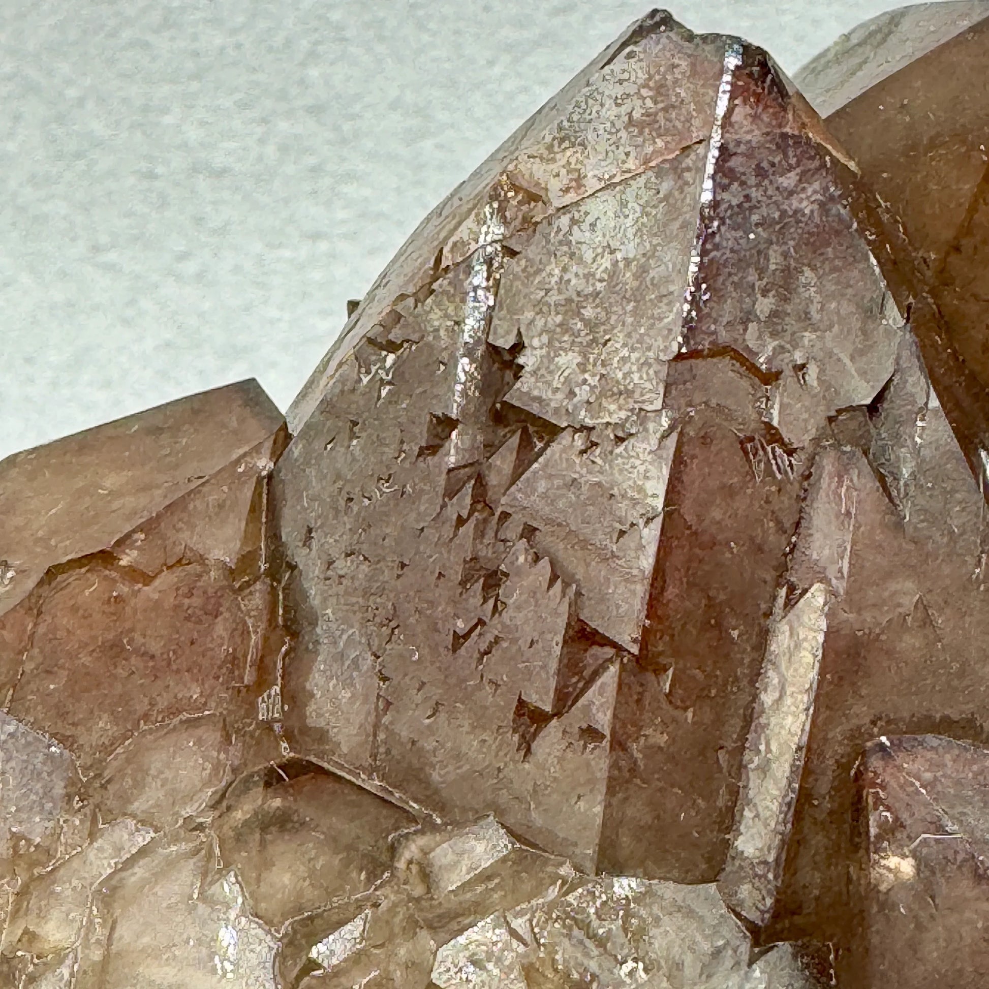 Cuarzo hematoide grupo 5,5 kg.origen España - MUNAY MINERALES MALLORCA