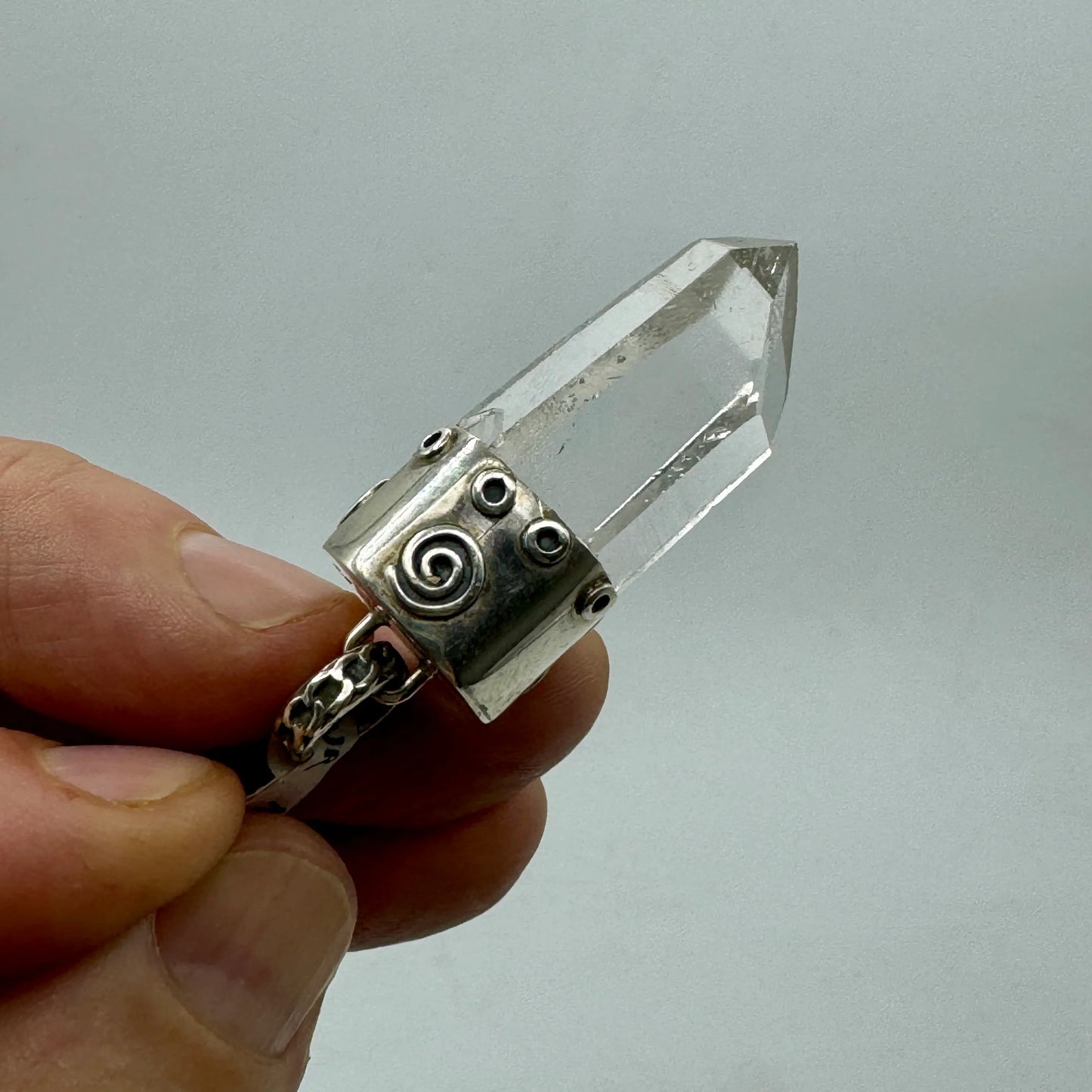 Cuarzo himalaya colgante en plata de ley - MUNAY MINERALES MALLORCA