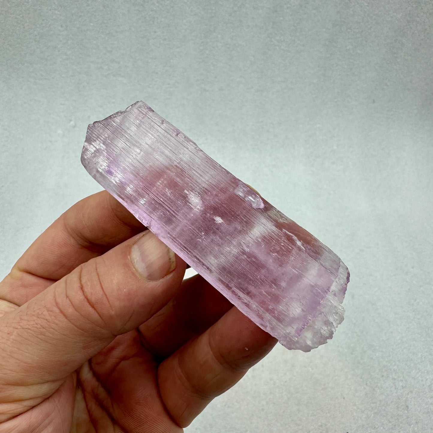 Kunzita espodumena de Afganistán - MUNAY MINERALES MALLORCA