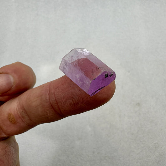 Kunzita pulida espodumena de Afganistán - MUNAY MINERALES MALLORCA