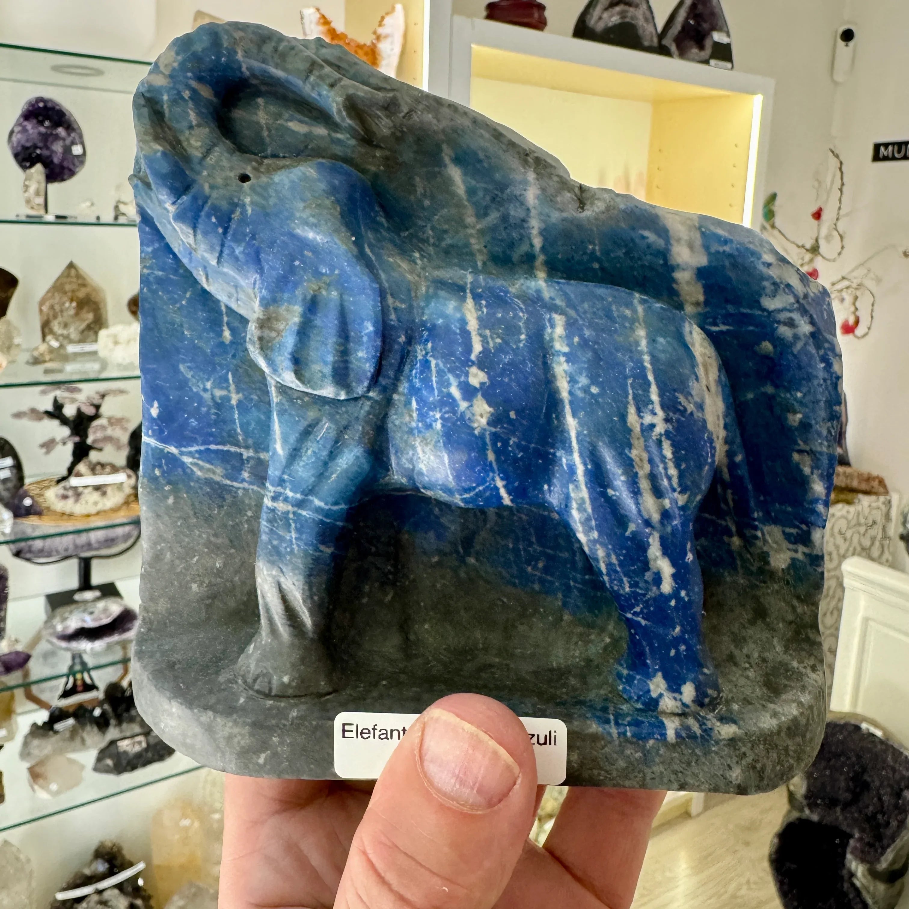 Lapislázuli de Chile elefante tallado a mano - MUNAY MINERALES MALLORCA