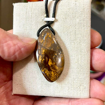 Boulder Opal Pendant Munay Minerals Mallorca