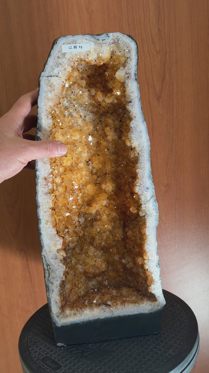 Geoda de citrino 12,9 kg.