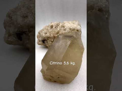 Citrino natural 5,6 kg.