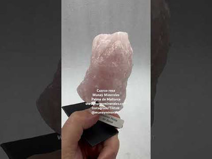 Cuarzo rosa en bruto con base metálica