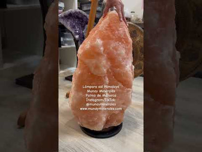 Himalayan salt lamp 87.4 kg.