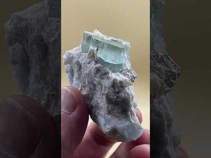 Aguamarina en matriz Munay Minerales Mallorca