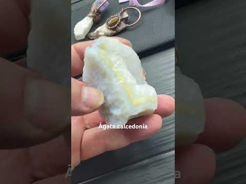 Ágata calcedonia banda azul en bruto - Munay Minerales Palma de Mallorca Spain 