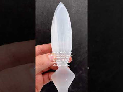 Daga de selenita pequeña