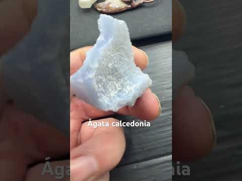 Ágata calcedonia banda azul en bruto - Munay Minerales Palma de Mallorca Spain 