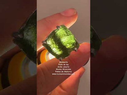 Moldavita tektita anillo plata de ley