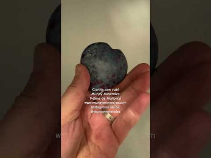 Cianita con Rubí corazón