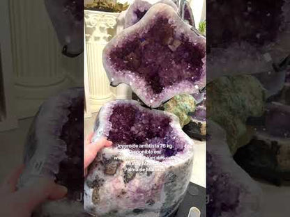 Geoda de amatista completa 76 kg. joyero gigante