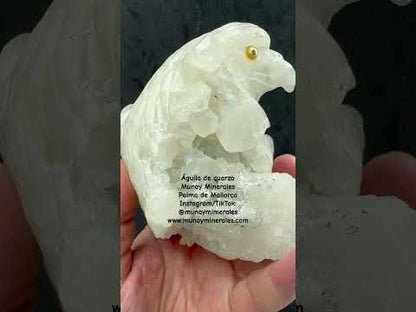 Águila tallada en cuarzo con fluorita Perú