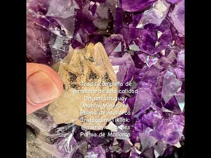 Complete amethyst geode, 2 pieces, 74 kg. Premium quality from Uruguay.